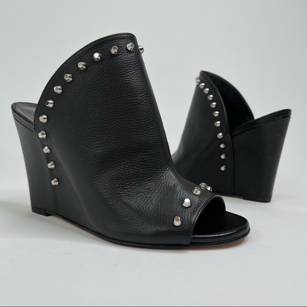 𝅺NEW Stuart Weitzman Upfrontal Black Studded Leather Open-toe Wedge Mules HTF